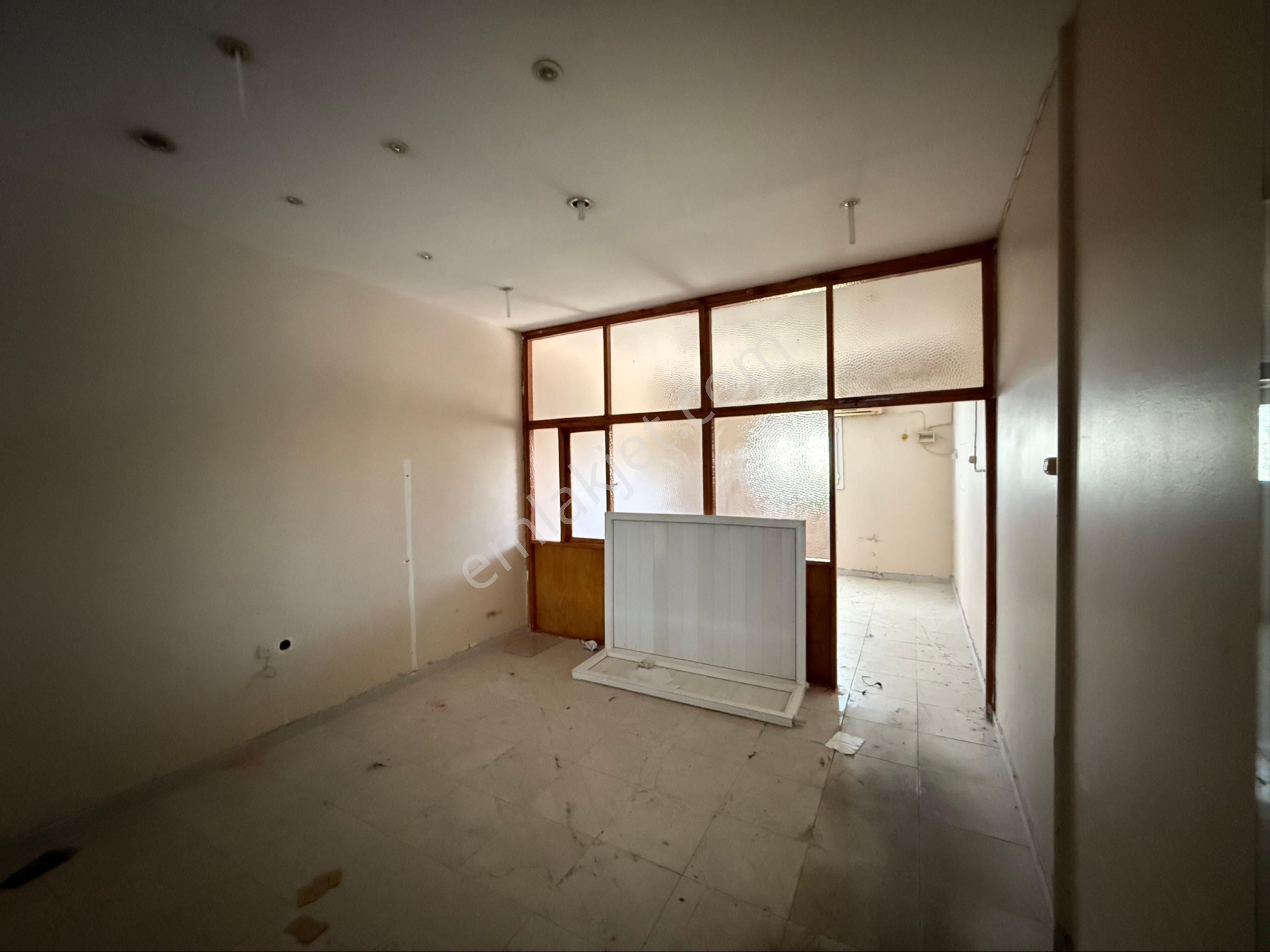 Galeria İş Merkezinde 26 M2 Kiralık Ofis - Görsel 6