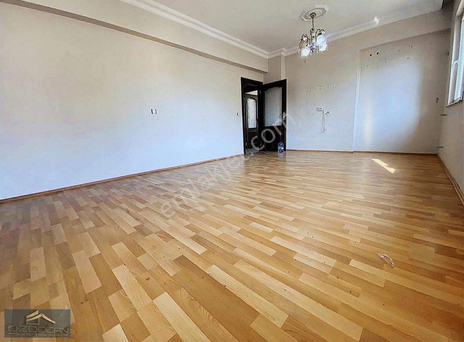 Kuzeyyaka Mahallesinde 5+1 Cadde Üzeri Satılık Dubleks Daire - Görsel 5