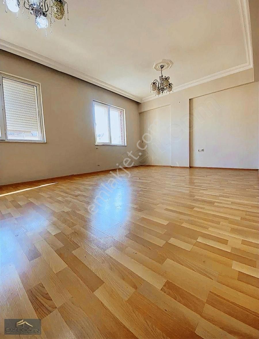 Kuzeyyaka Mahallesinde 5+1 Cadde Üzeri Satılık Dubleks Daire - Görsel 6