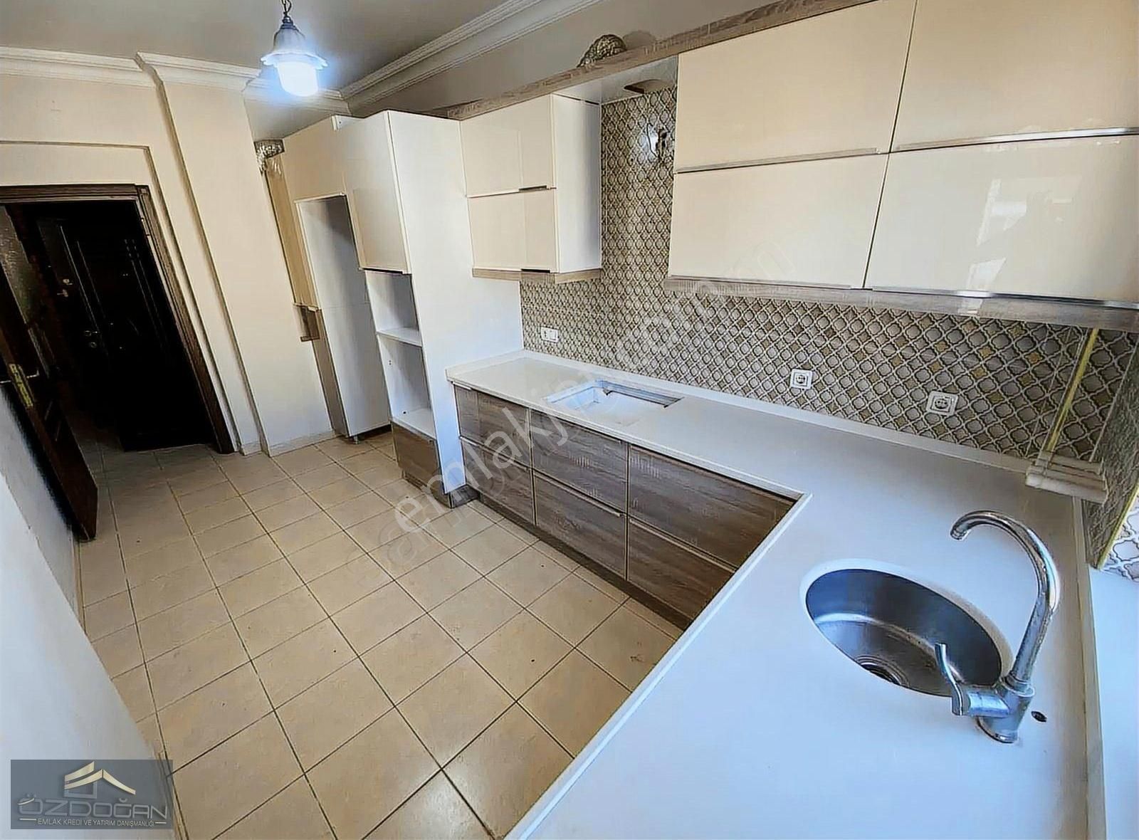 Kuzeyyaka Mahallesinde 5+1 Cadde Üzeri Satılık Dubleks Daire - Görsel 13