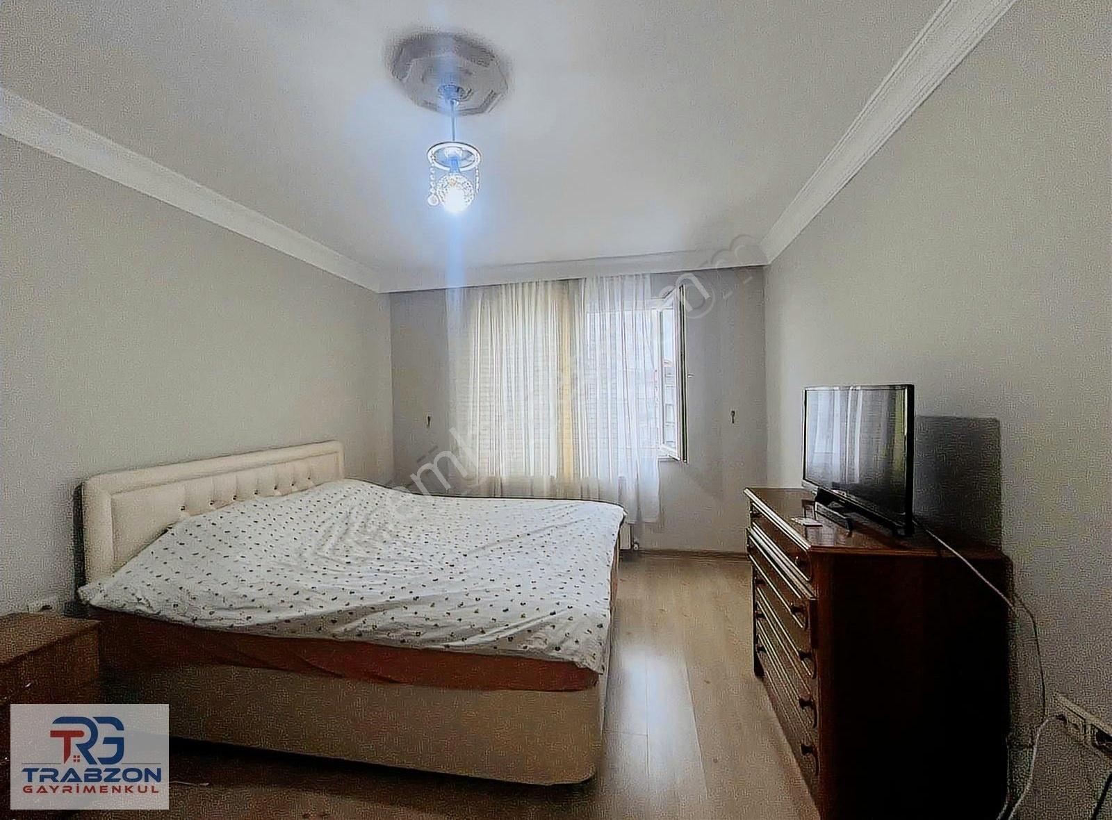 Üniversite Mahallesinde Harika Konum Ve Durumda Satılık Daire - Görsel 2