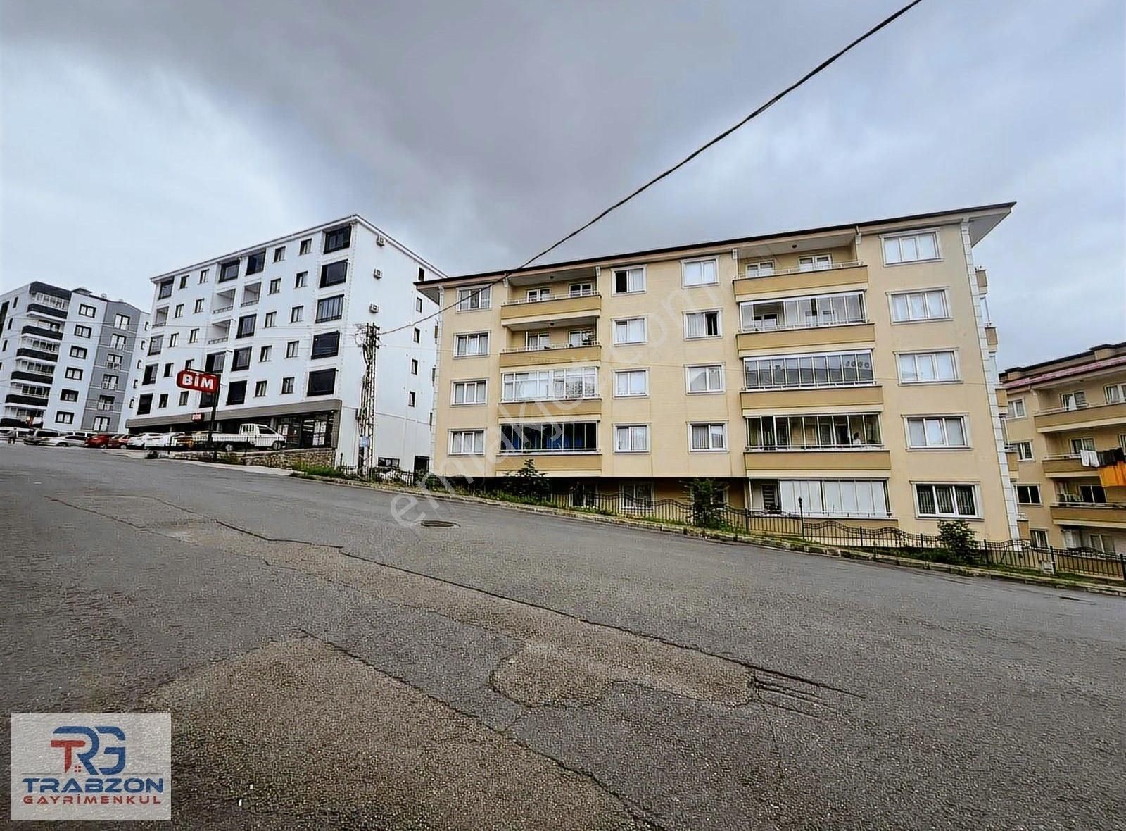 Üniversite Mahallesinde Harika Konum Ve Durumda Satılık Daire - Görsel 11