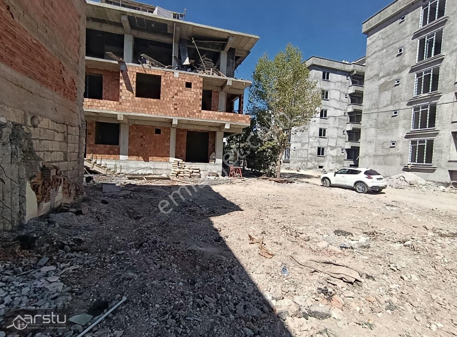 Arstu Gm Ayşe'den Cumhuriyet Te Kiralık Arsa - Görsel 8