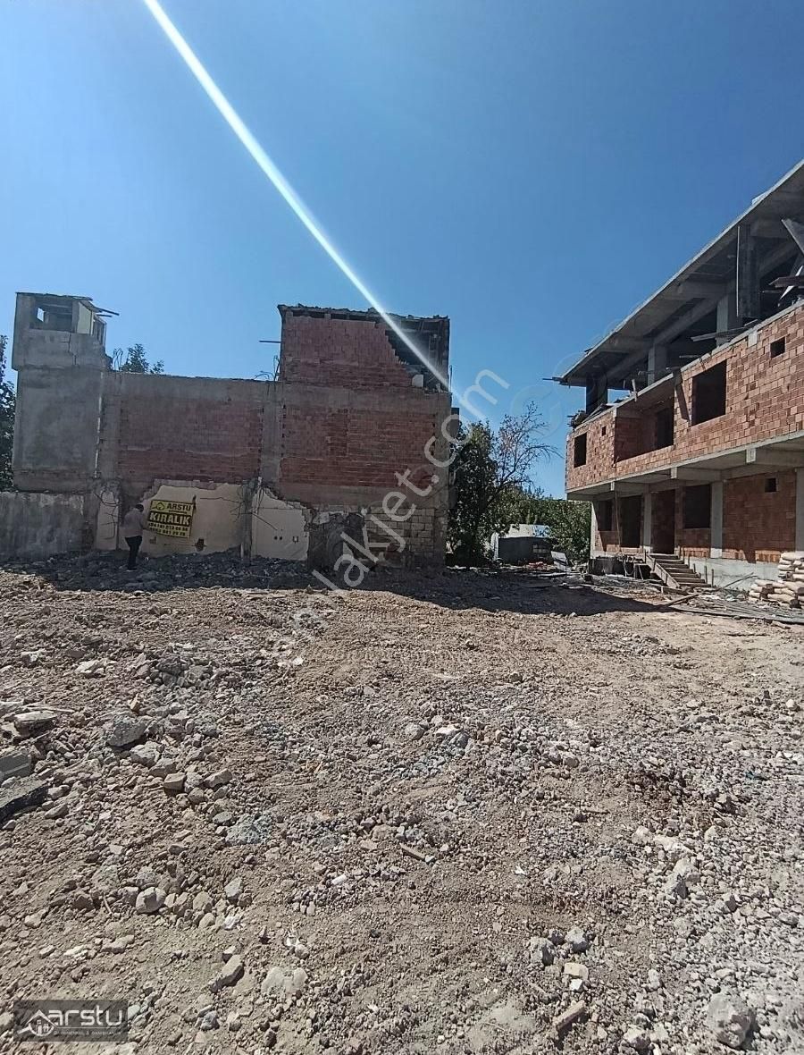 Arstu Gm Ayşe'den Cumhuriyet Te Kiralık Arsa - Görsel 10