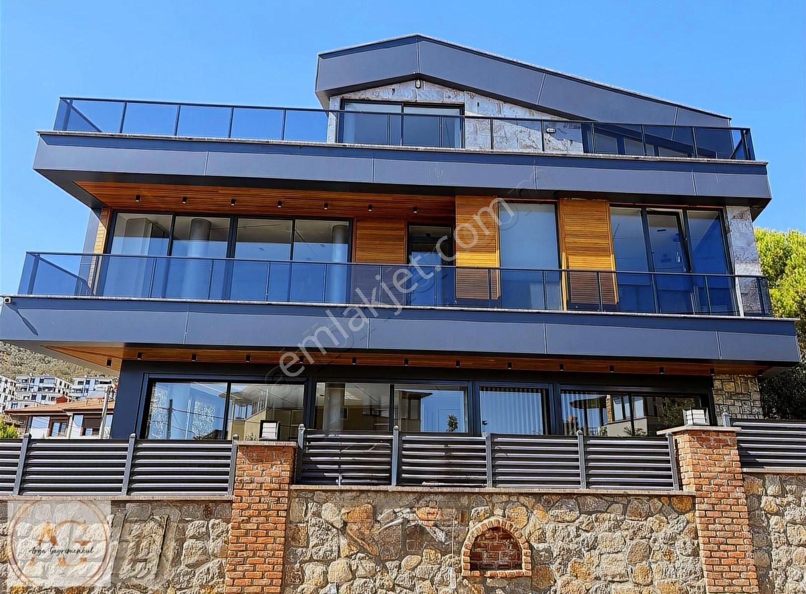 Arya'dan Muhteşem Tasarımıyla Dağ Ve Deniz Manzaralı Müstakil Ev - Görsel 29