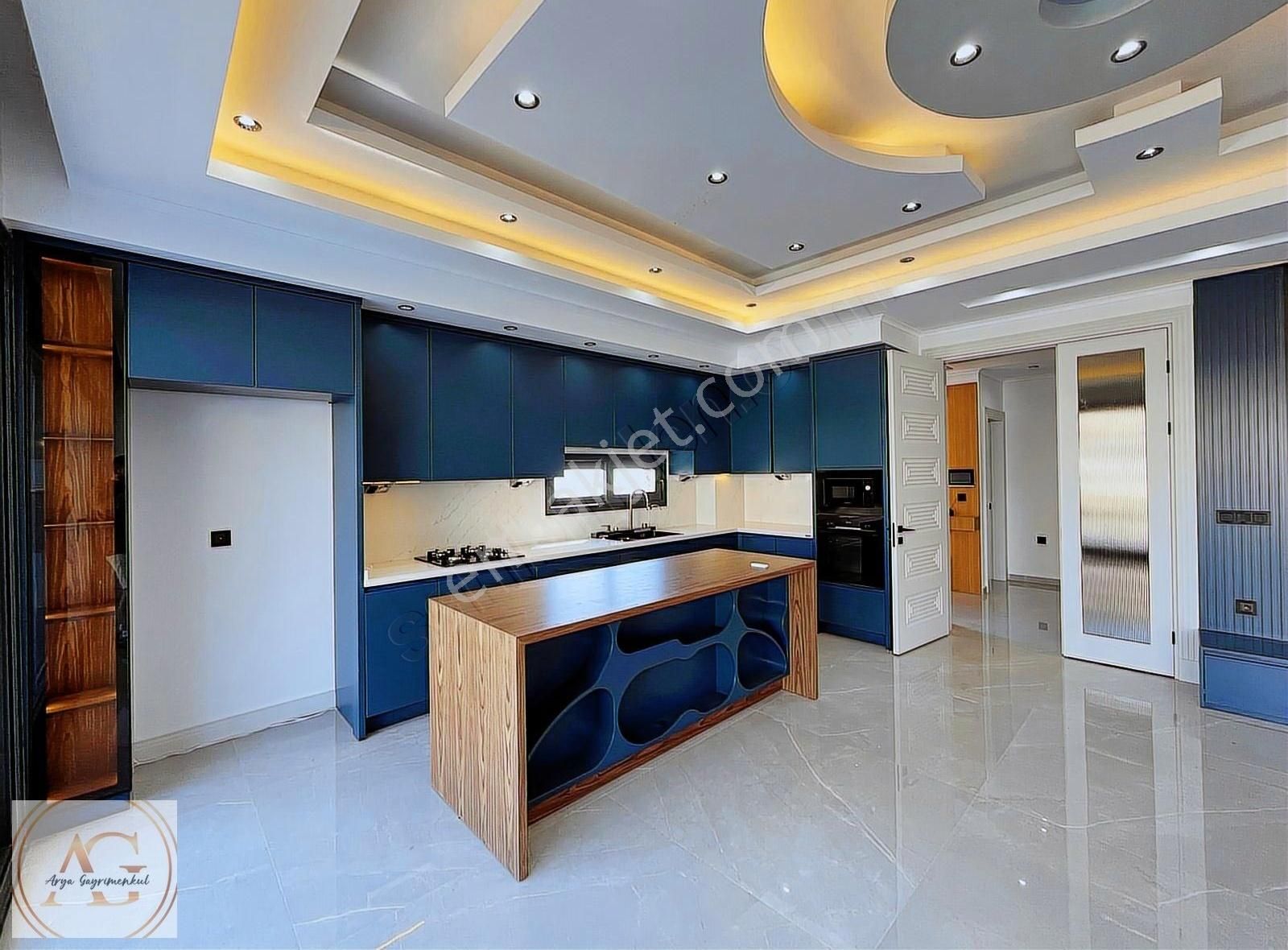 Arya'dan Konsept Havuzlu Jakuzili Türk Hamamlı 5+2 Villa - Görsel 2