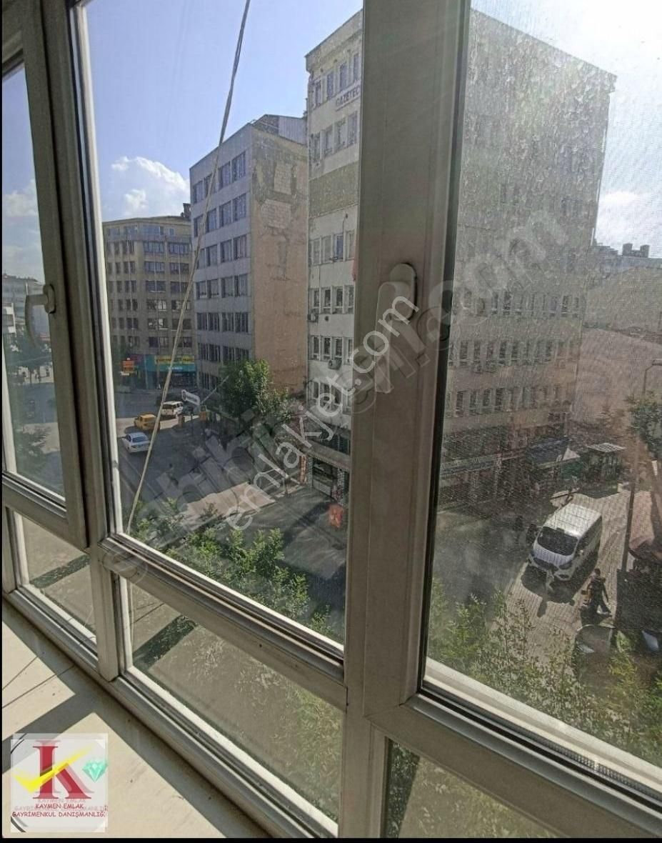 Kaymen Emlak Sakarya Cd Girişinde Arakat Cadde Cepeli Asansörlü - Görsel 13
