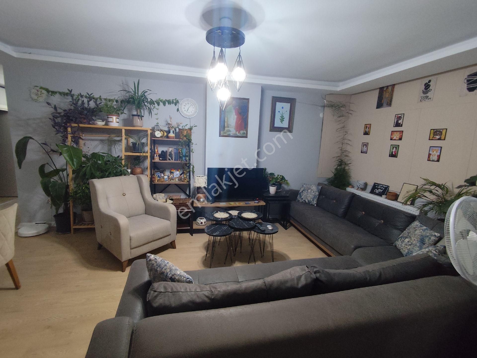 Sağlam'dan Güzelyalıda Eşsiz Göl Manzaralı Doğalgazlı 3+1 Satılık Daire - Görsel 3