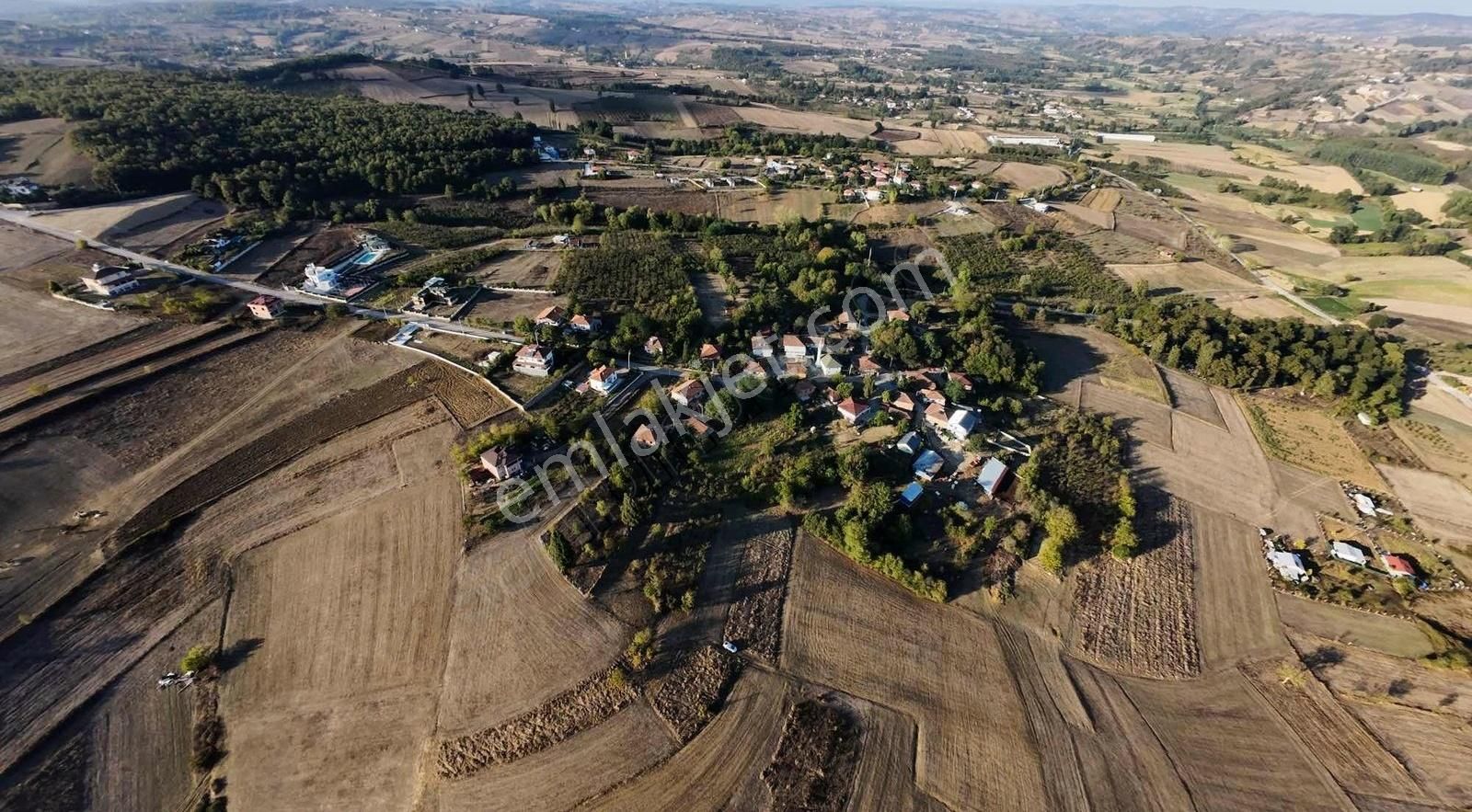 Kandıra Toplucada Köy İçi %40 İmarlı 897m2 Tarla - Görsel 4