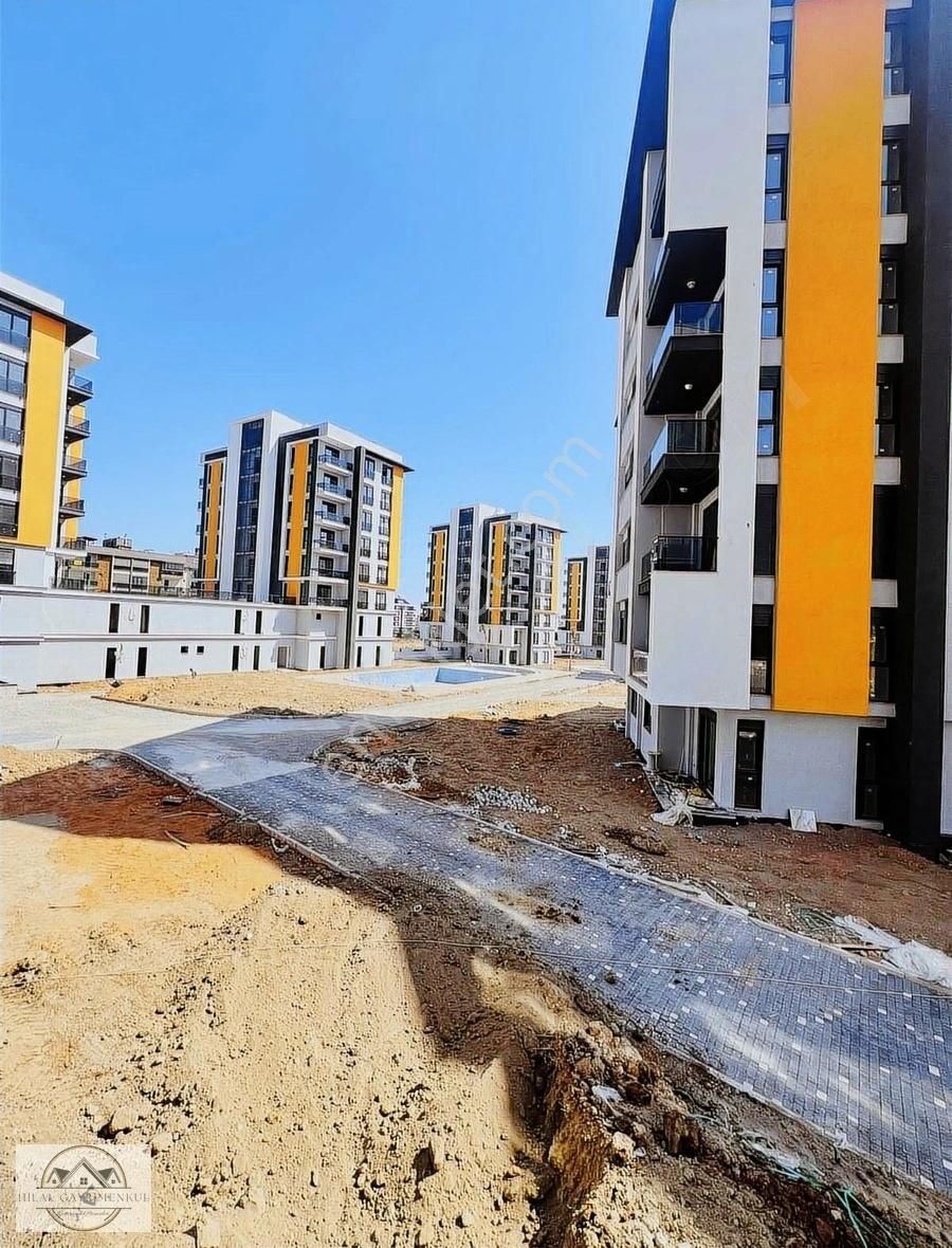 Hilal Gayrimenkulden Kat Cephe Oda Seçenekli Ultra Lüx Site İçi