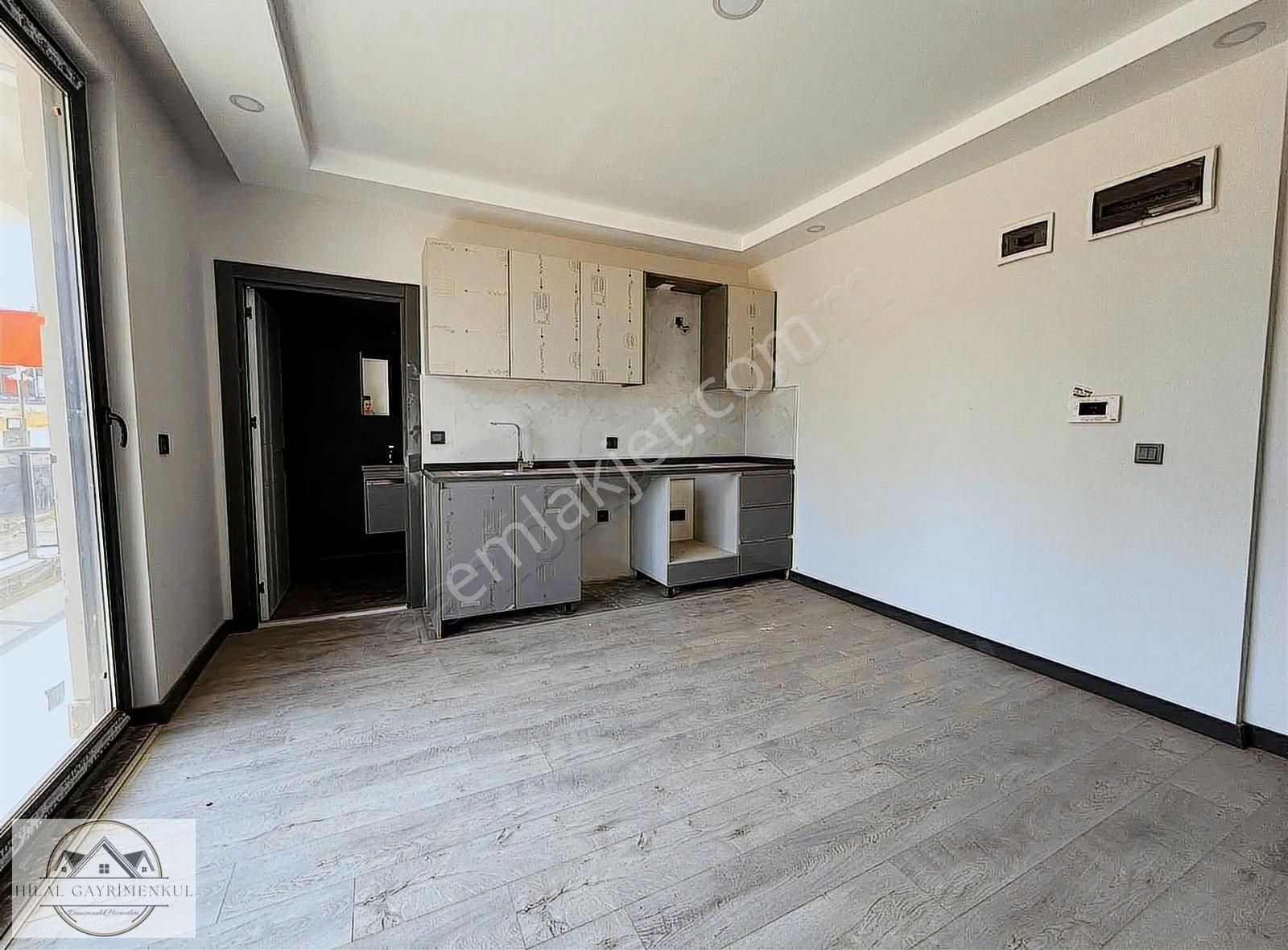 Hilal Gayrimenkul'den Fevzi Çakmakta Havuzlu Siteiçi Geniş*1+1* - Görsel 13