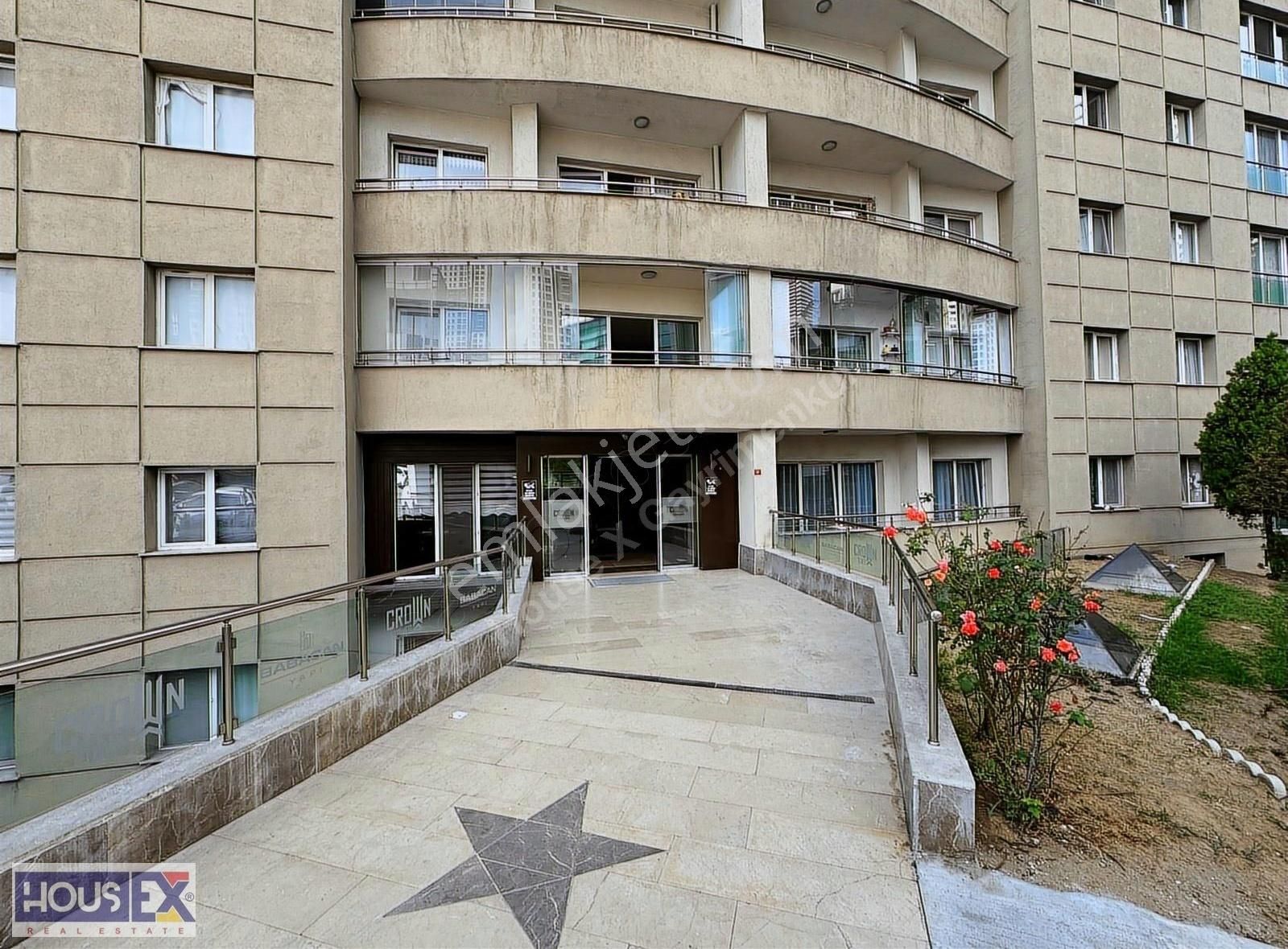 Crown Tower`da Kapali Mutfak Yuksek Kat Satılık 2+1 - Görsel 17