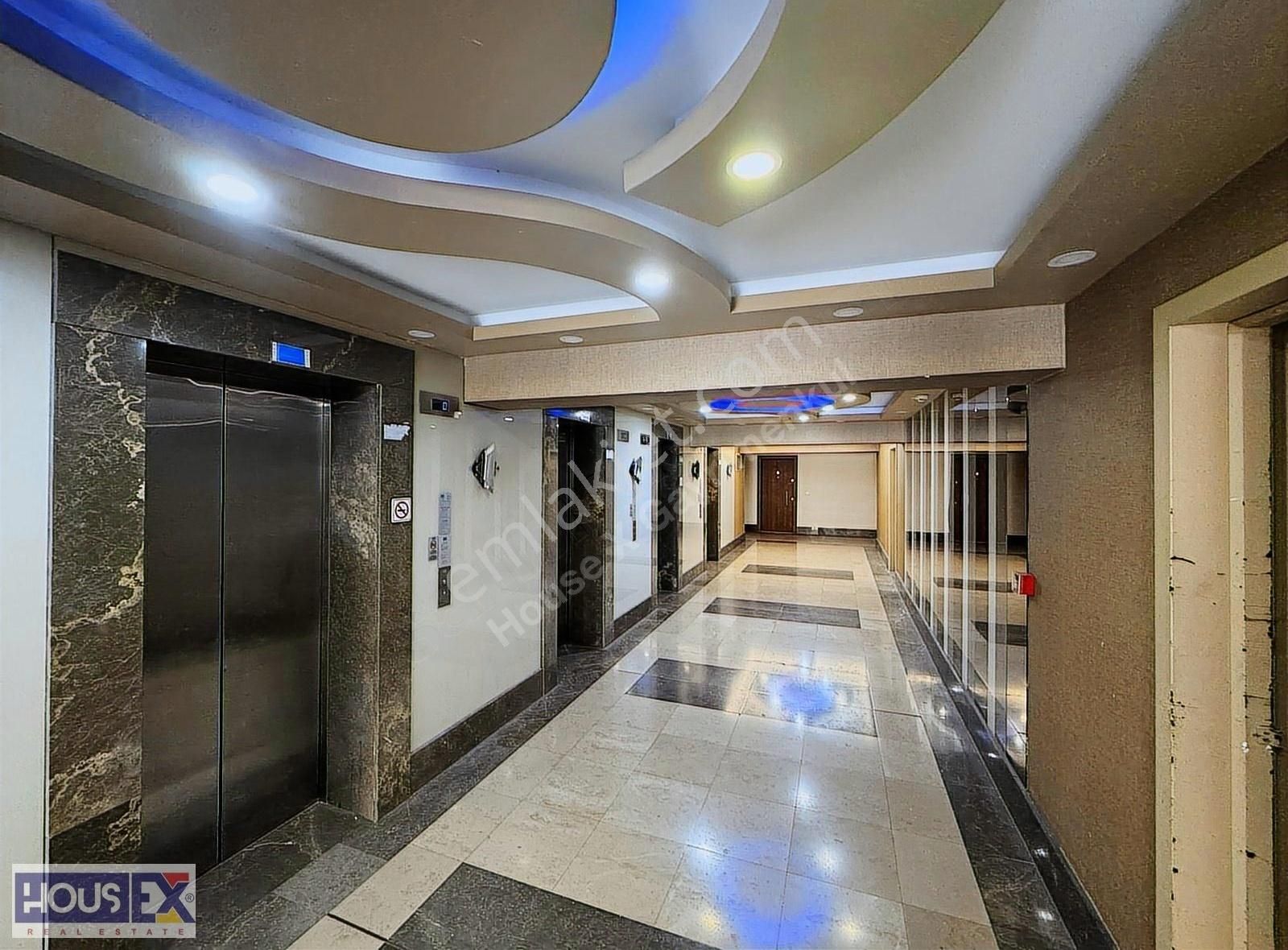 Crown Tower`da Kapali Mutfak Yuksek Kat Satılık 2+1 - Görsel 7