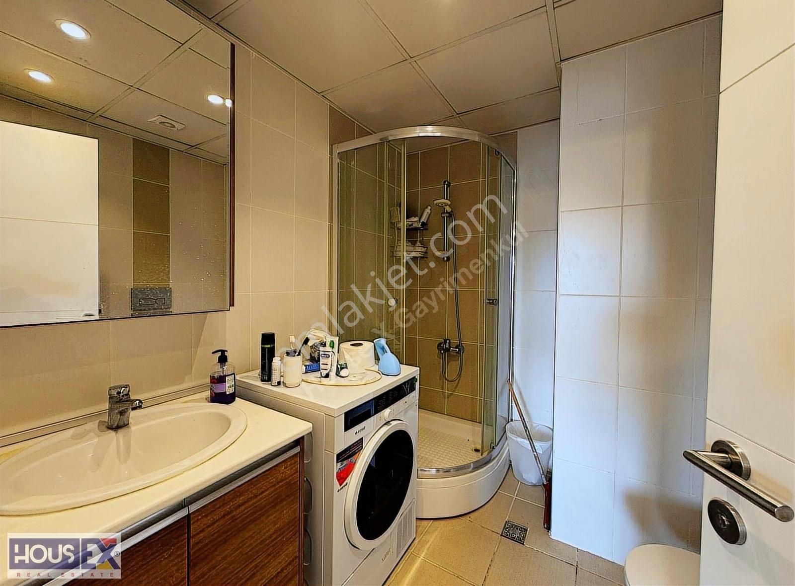 Crown Tower`da Kapali Mutfak Yuksek Kat Satılık 2+1 - Görsel 10