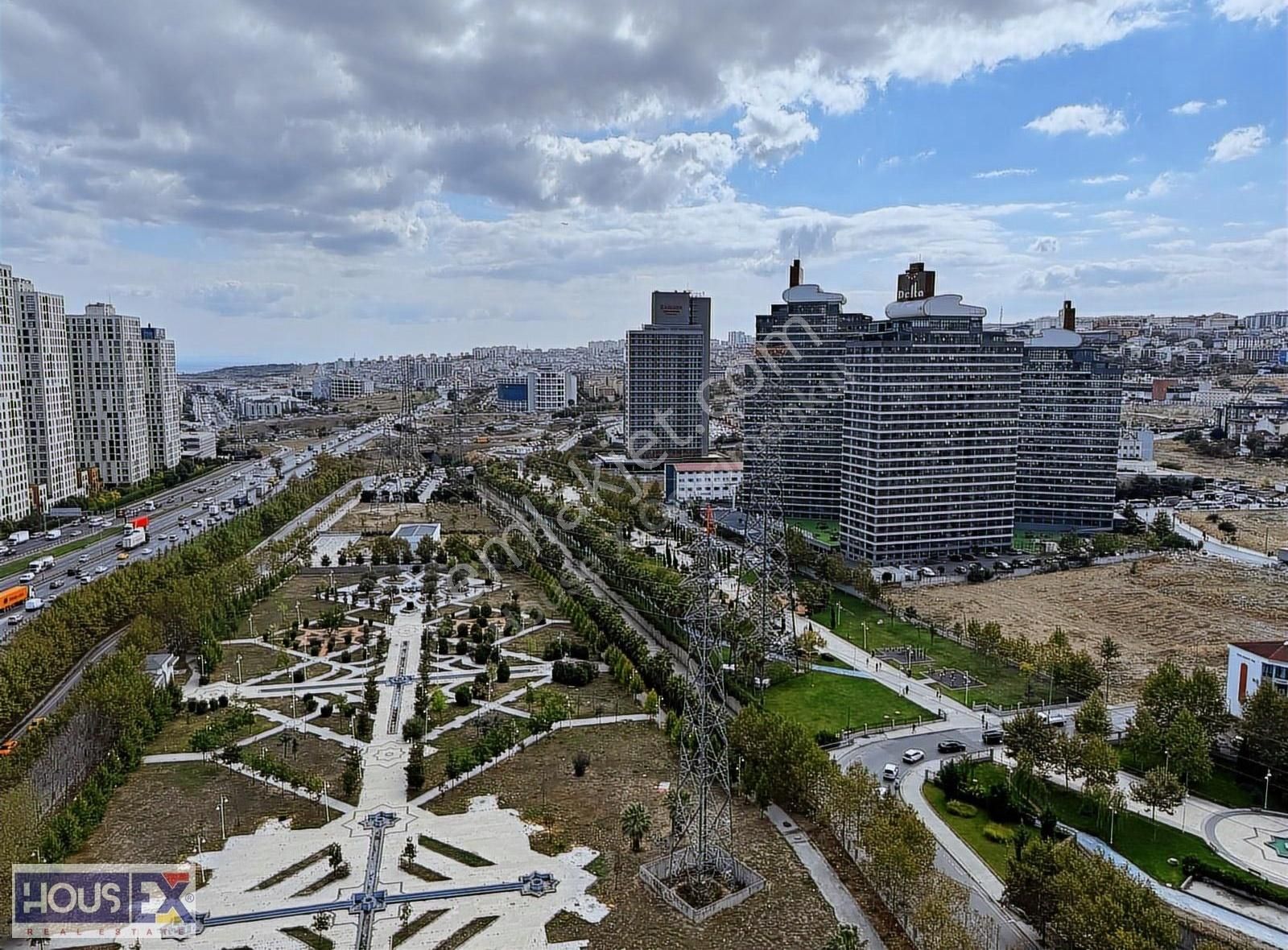 Crown Tower`da Kapali Mutfak Yuksek Kat Satılık 2+1 - Görsel 2