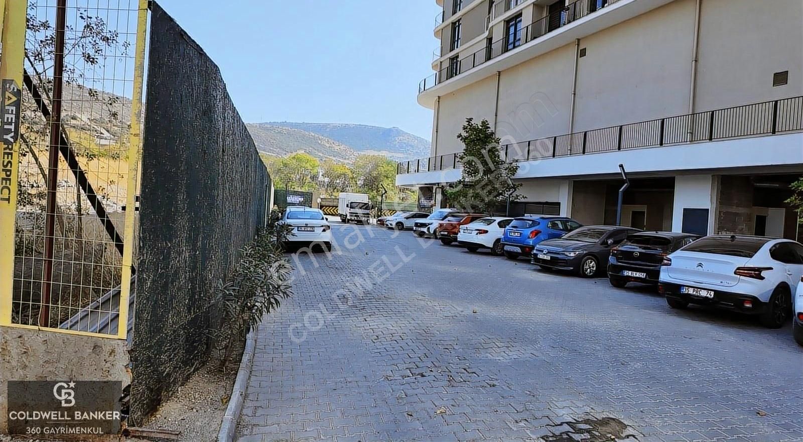 Modda Bulvarda Satılık Yatırımlık Dükkanlar - Görsel 3