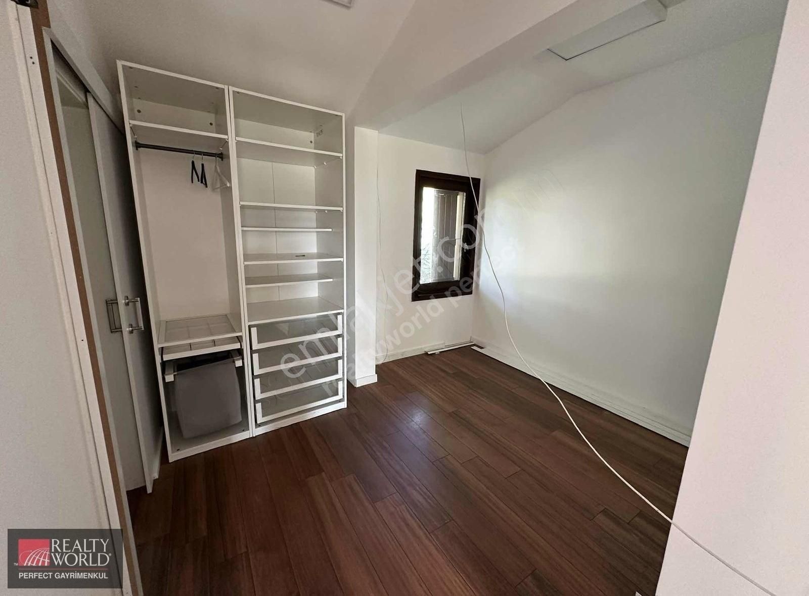 *realty World* Zekeriyaköy Çarşı İçinde Nezih Kiralık 6a Koza - Görsel 5