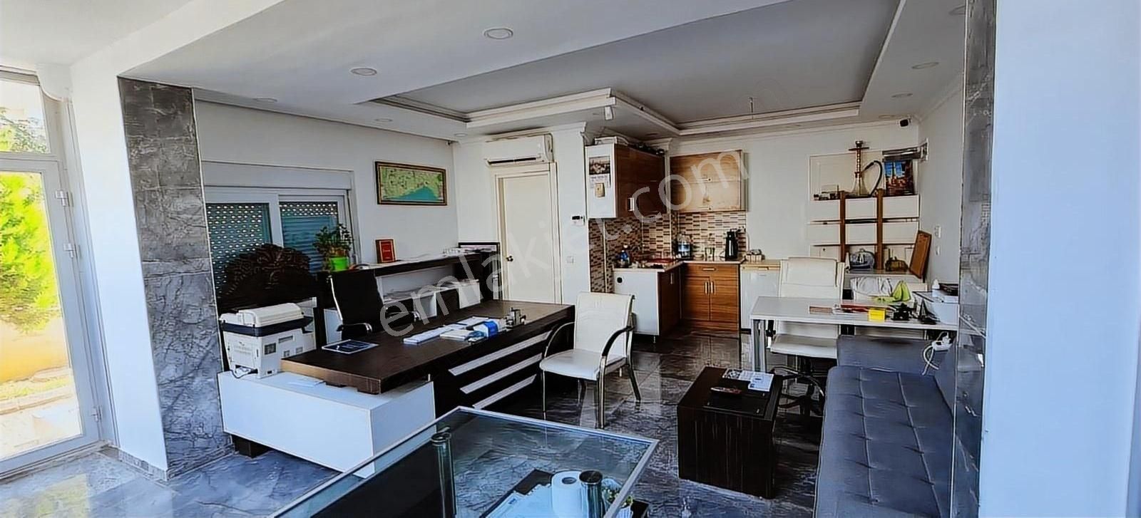 Güzeloba Caddeye Yakın Ofis (konut Tapulu)40 M2 Kredi Ve Yabancı