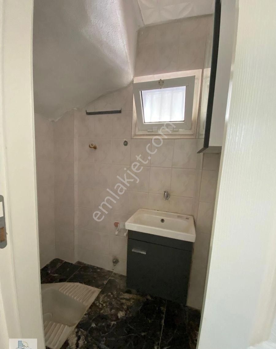 Altınkumda Denize Yürüme Mesafesinde Site İçerisinde Bahçeli Geniş Teraslı 3+1 Villa - Görsel 23