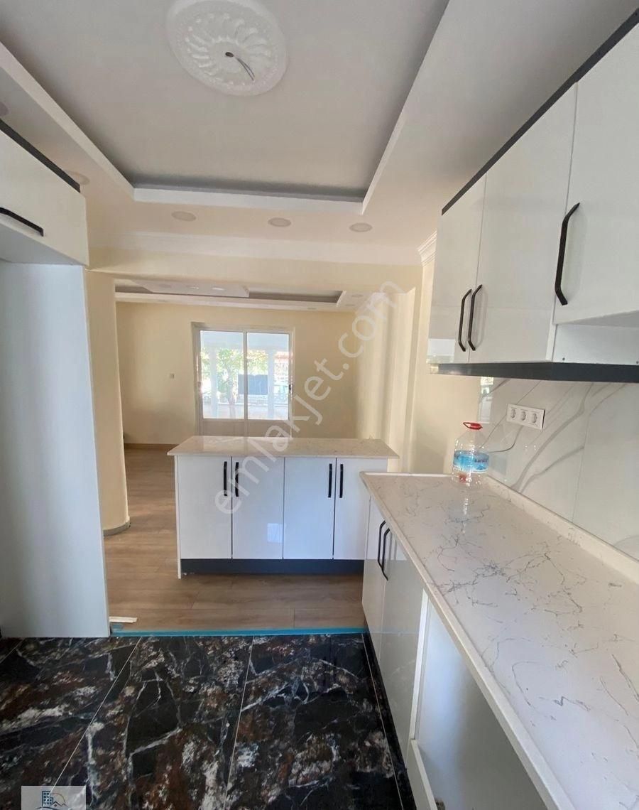 Altınkumda Denize Yürüme Mesafesinde Site İçerisinde Bahçeli Geniş Teraslı 3+1 Villa - Görsel 28
