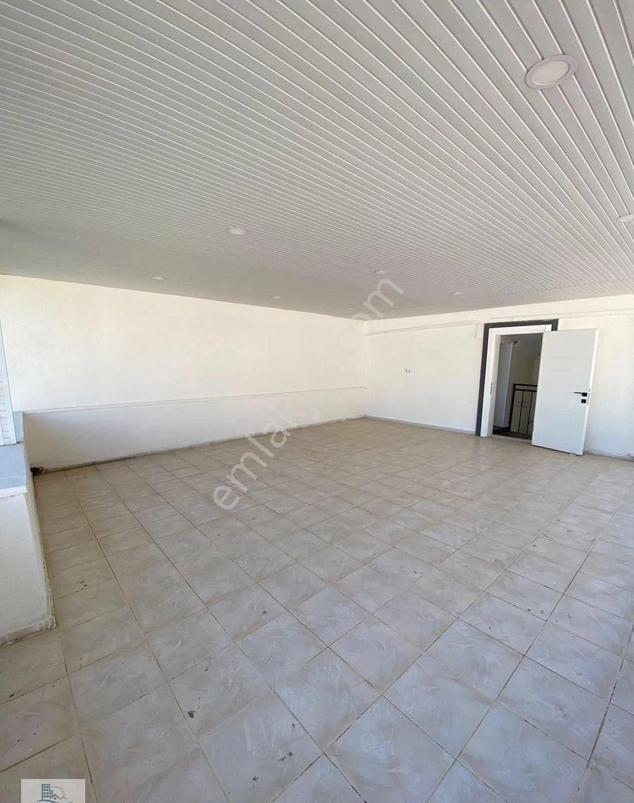 Altınkumda Denize Yürüme Mesafesinde Site İçerisinde Bahçeli Geniş Teraslı 3+1 Villa - Görsel 24