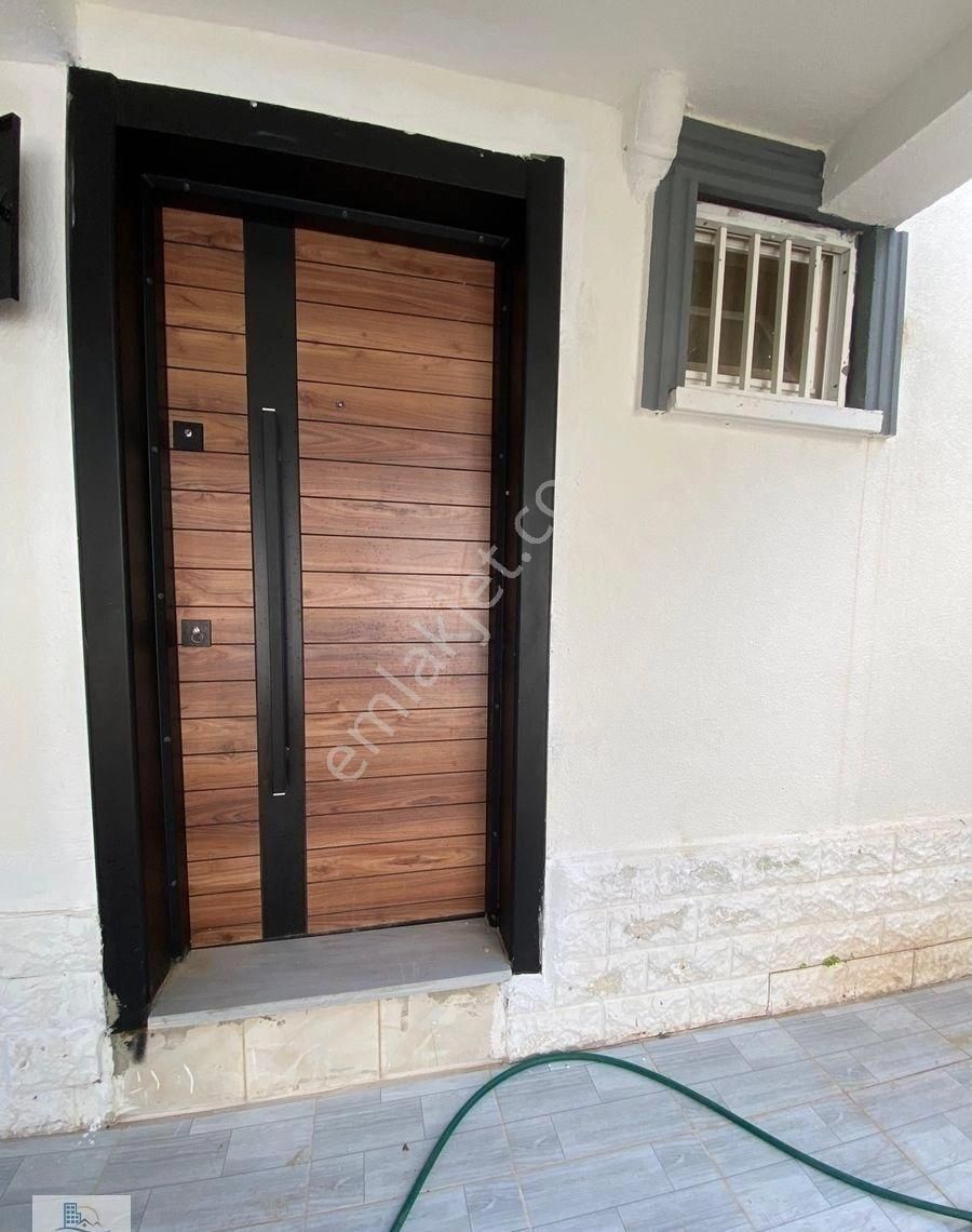 Altınkumda Denize Yürüme Mesafesinde Site İçerisinde Bahçeli Geniş Teraslı 3+1 Villa - Görsel 12