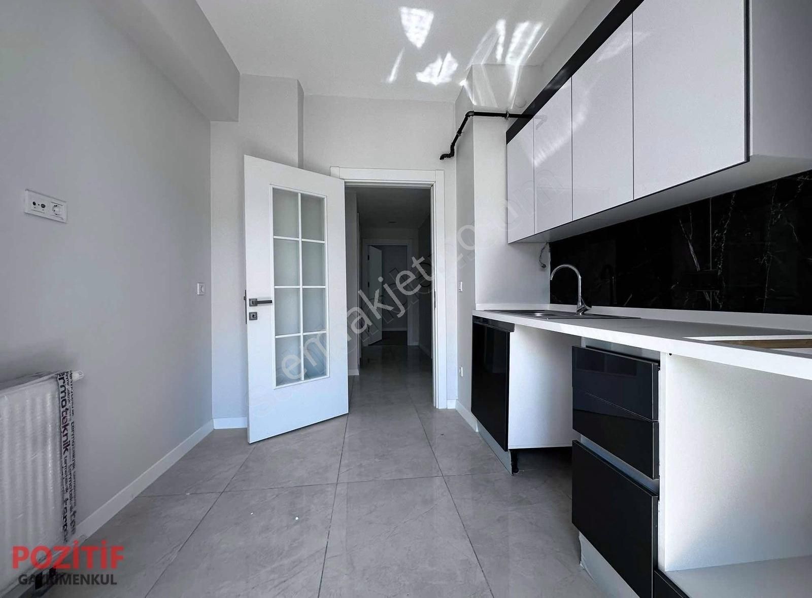 Gürpınar Mahallesi Kiptaş Kırlangıç Evlerin'de Satılık 3+1 Daire - Görsel 16