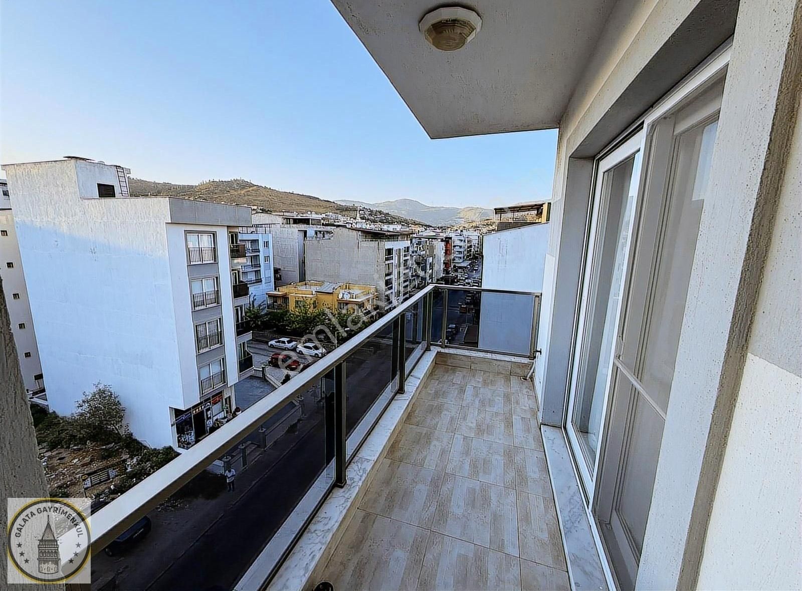 Galata; Dan Söke Çeltikçi Mah De 200 M² Dubleks 5+1 Daire - Görsel 3