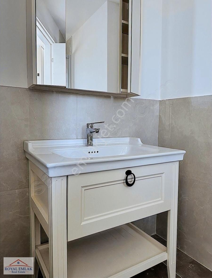 Cadde Üstü Satılık Daire, Dükkan Ve Ofis İçin Uygun - Görsel 5