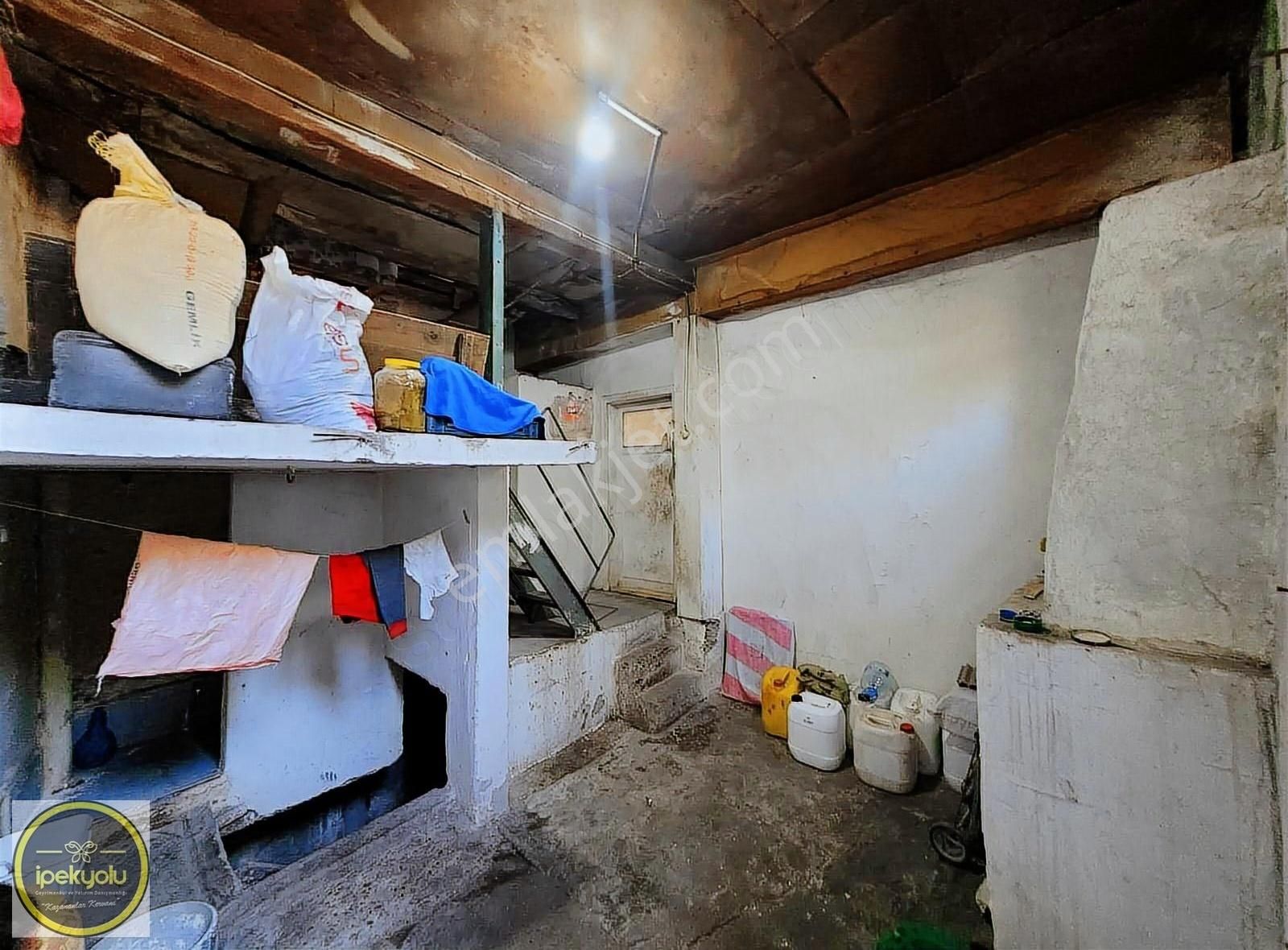 İpekyolundan Cumhuriyette 2 Katlı Komple Satılık Ahsap Ev - Görsel 19