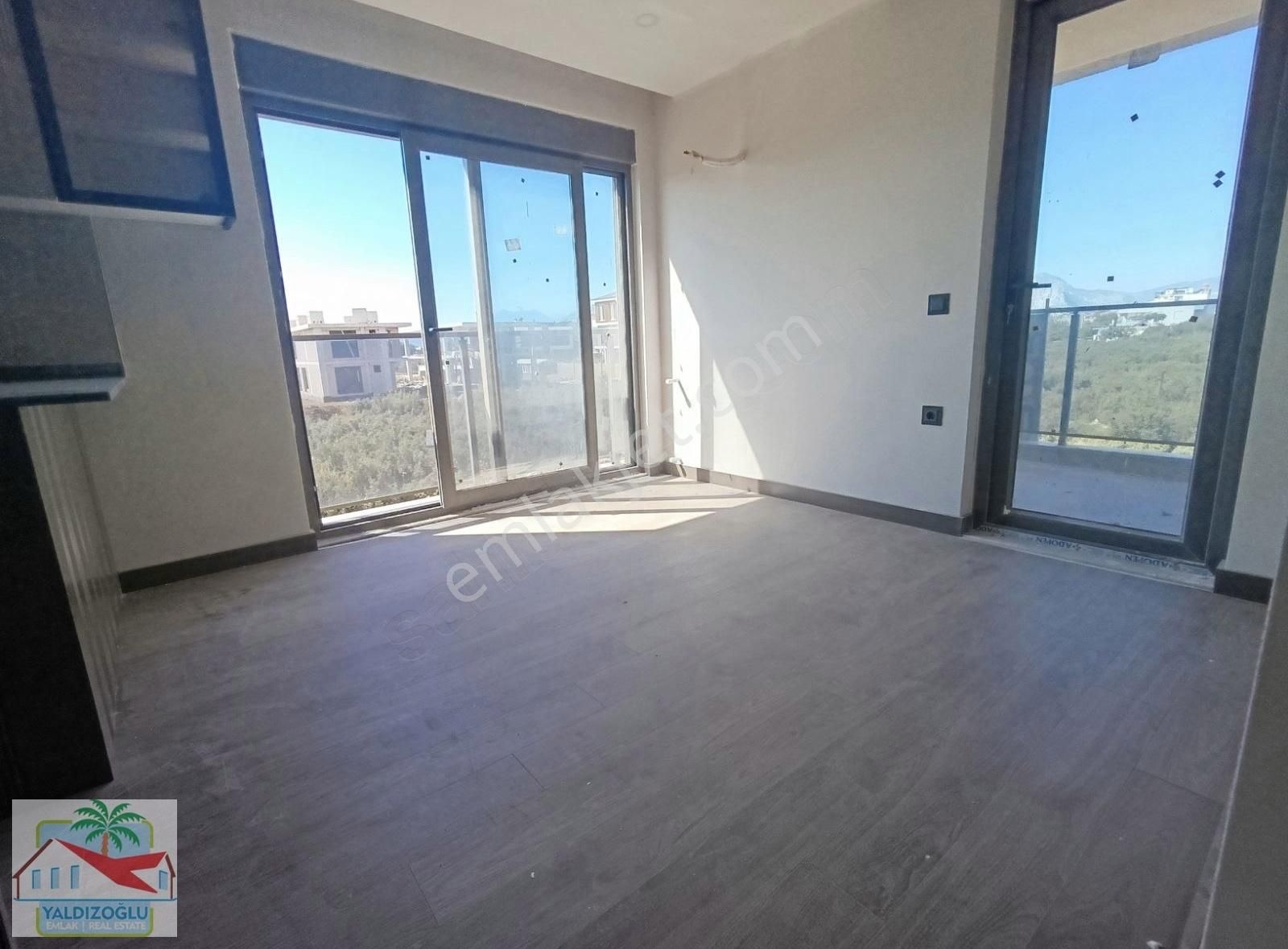 Altinkale'de Satılık Havuzlu Sıfır 1+1 Daire