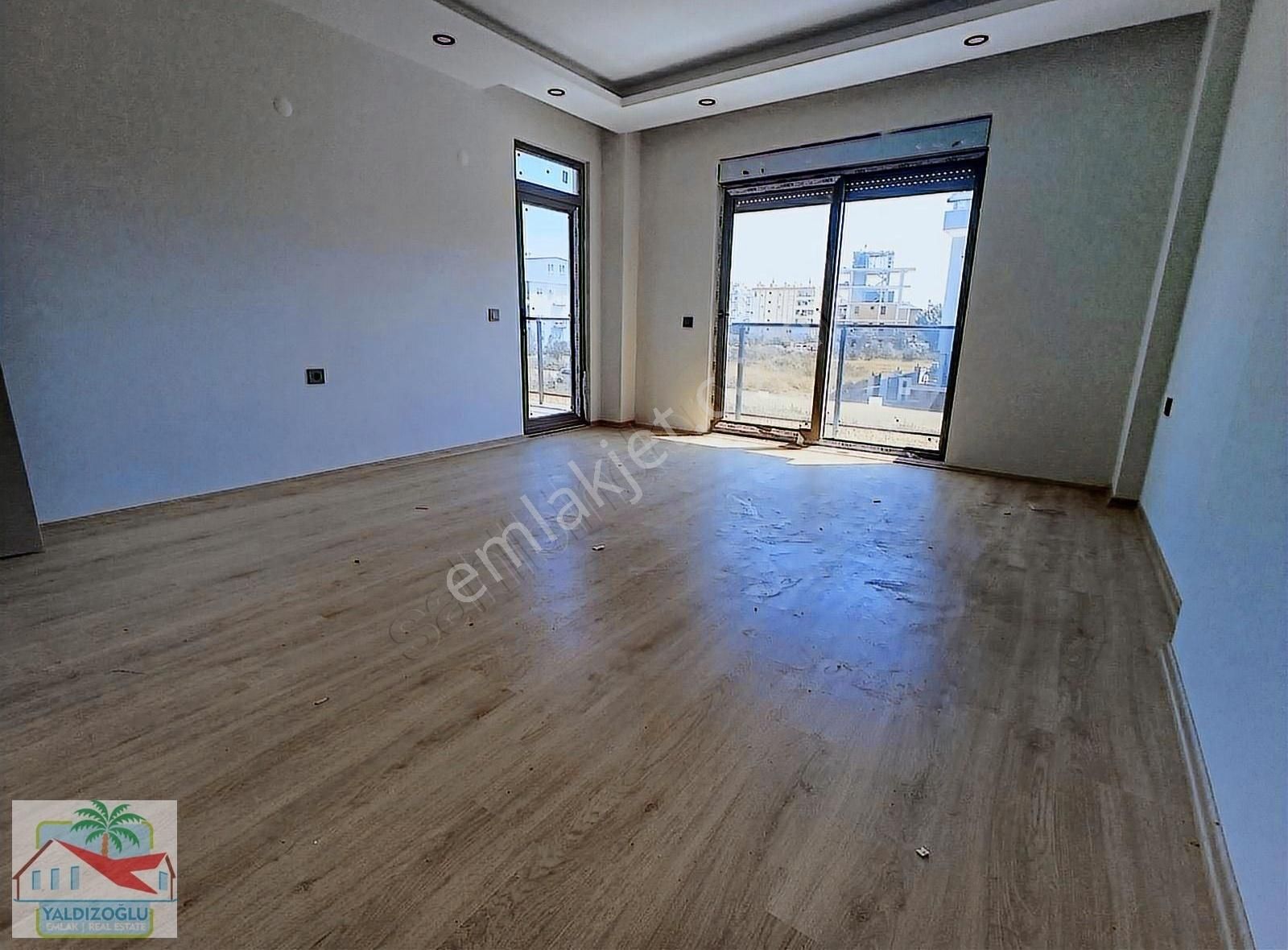 Bahçeyaka'da Havuzlu Sitede Satılık Sıfır 2+1 Arakat Daire - Görsel 5