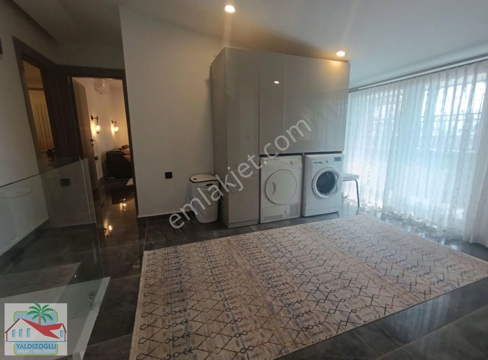Yeniköy'de Satılık 4+1 220 M2 Özel Tasarım Çatı Dubleksi - Görsel 9