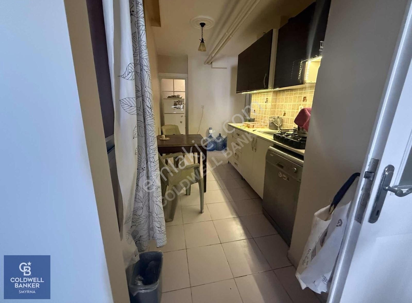 Göztepede Merkezi Konumda Aydınlık 3+1 Eşyalı Daire! - Görsel 13