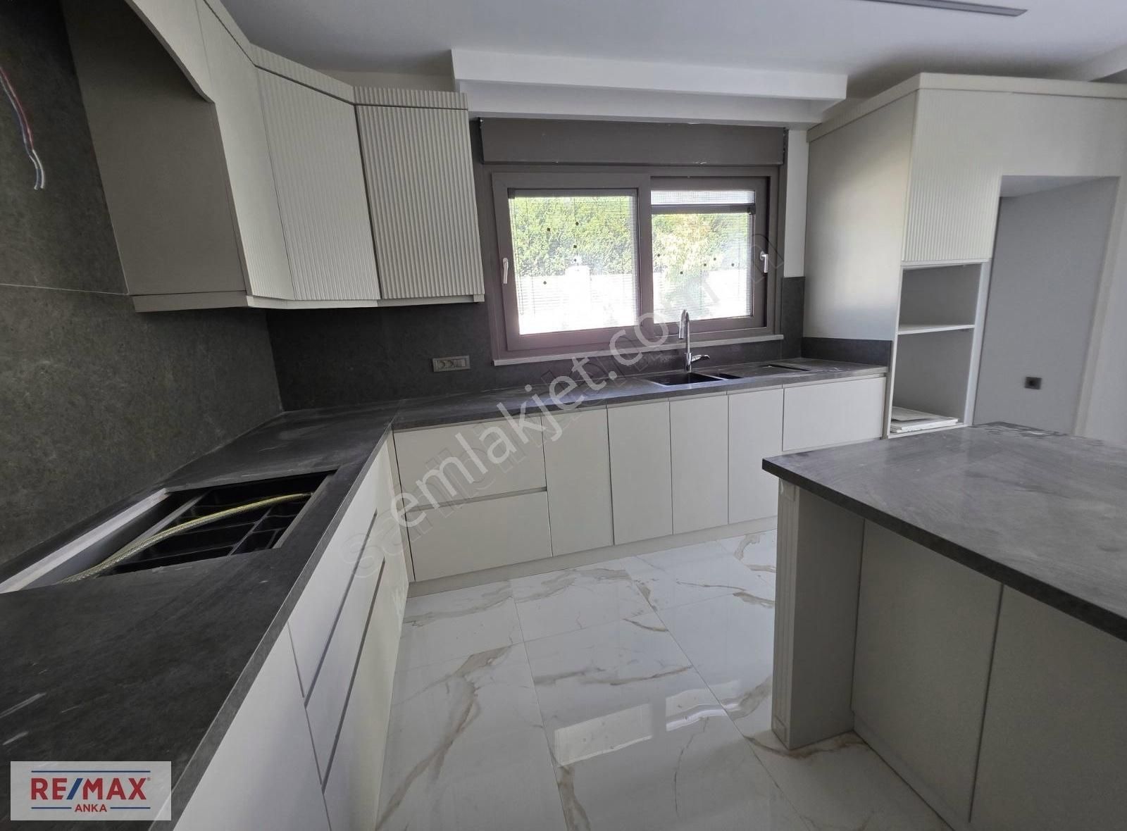 Remax Anka'dan İmrendere'de Müstakil Sıfır Havuzlu Satılık Villa - Görsel 5