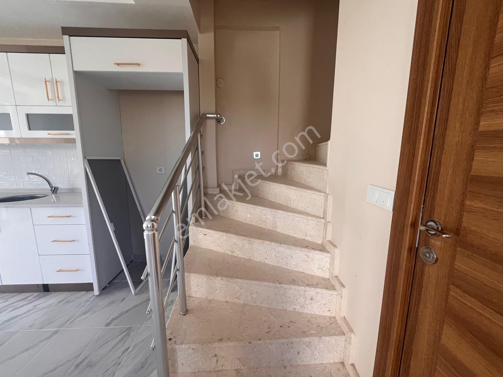 Seferihisar Cumhuriyette Tek Müstakil Sıfır Villa - Görsel 13