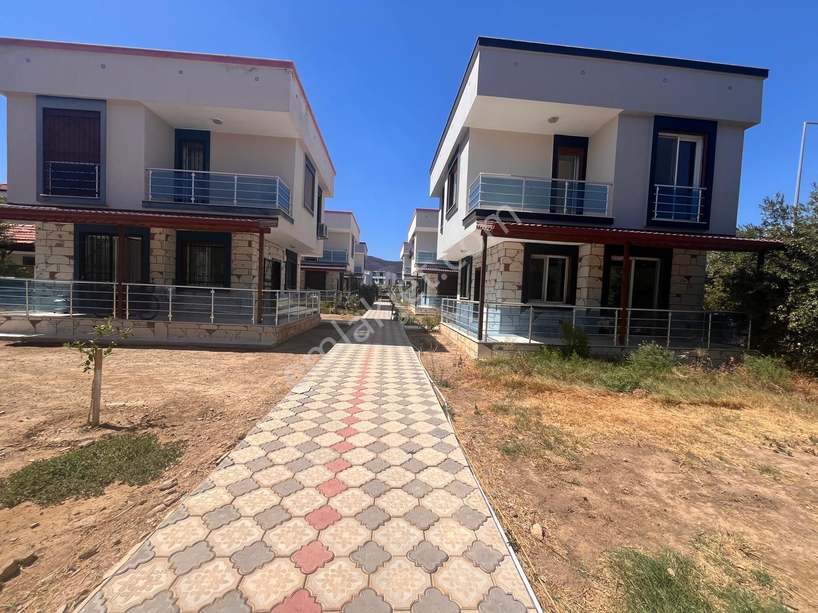 Seferihisar Cumhuriyette Tek Müstakil Sıfır Villa