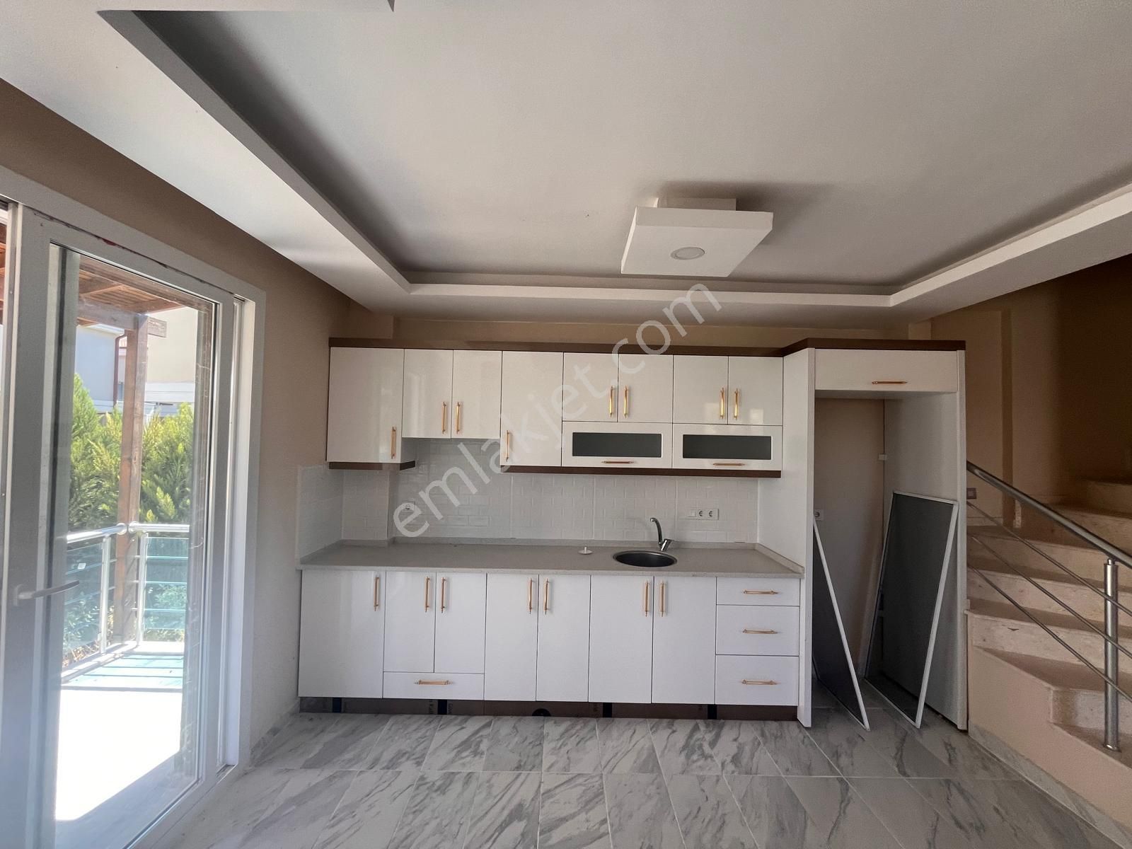 Seferihisar Cumhuriyette Tek Müstakil Sıfır Villa - Görsel 10