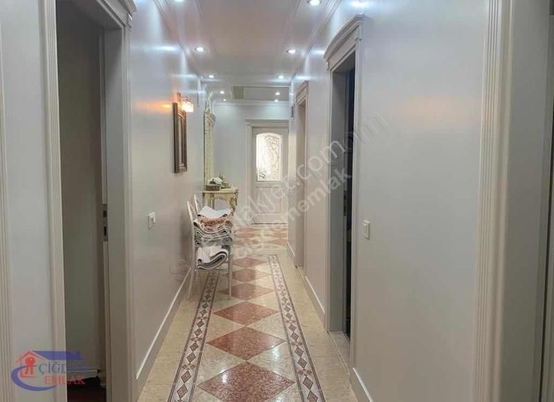 Çiğdem Emlaktan Çağdaş Konaklarında Satılık 4,5+1 - Görsel 6