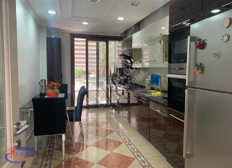 Çiğdem Emlaktan Çağdaş Konaklarında Satılık 4,5+1 - Görsel 11