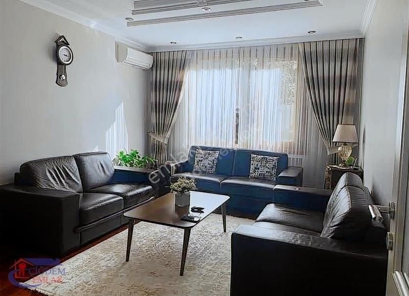 Çiğdem Emlaktan Çağdaş Konaklarında Satılık 4,5+1 - Görsel 15