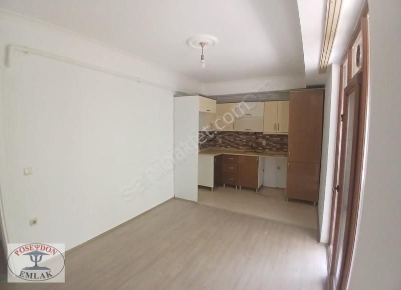 Barbaros Mahallesinde 2+1 Uygun Fiyatlı Satılık Daire !! - Görsel 15