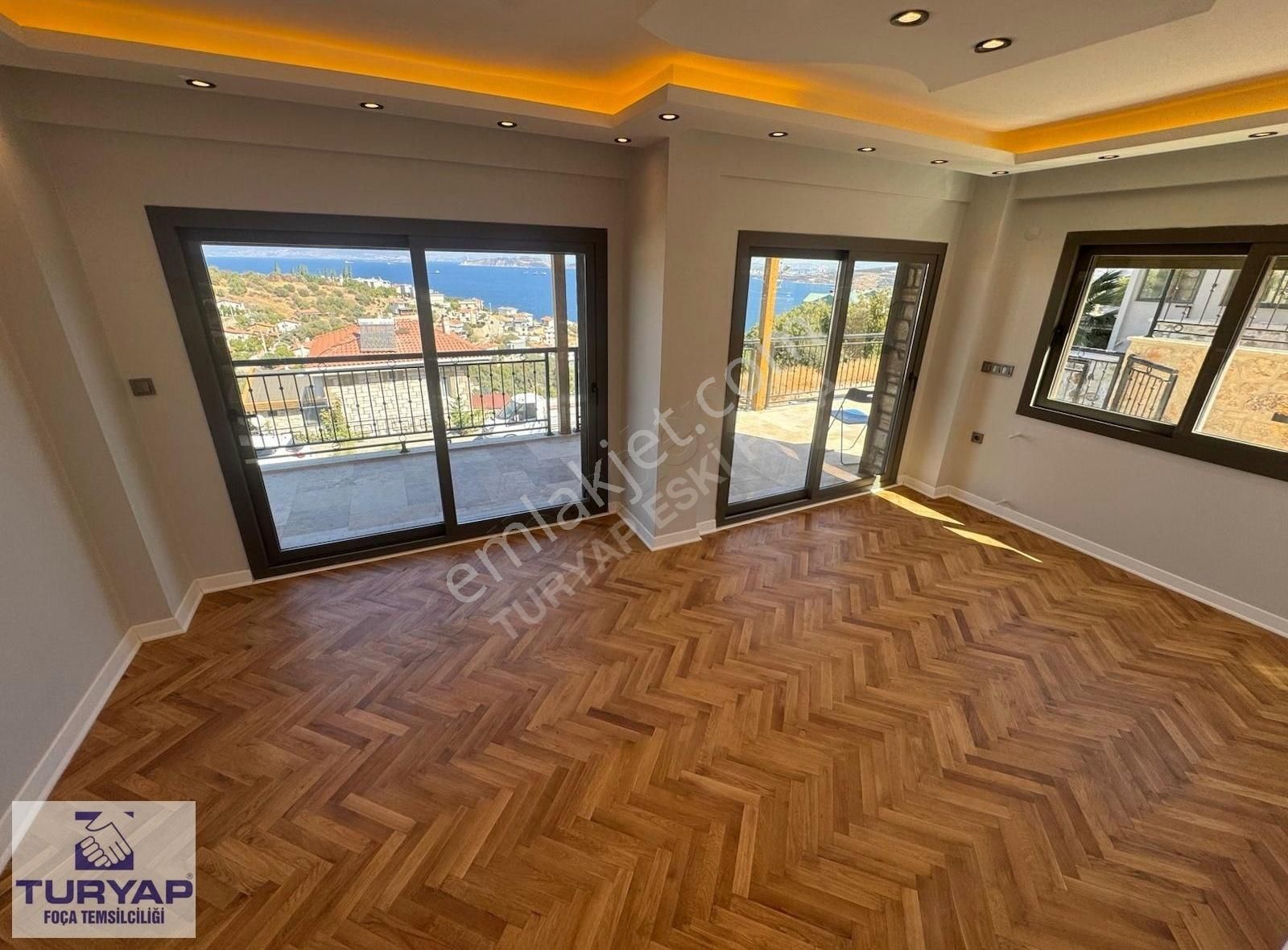 Turyap'tan Yenifoça Donatkent'te Satılık Lüks 5+1 Triplex Villa - Görsel 19