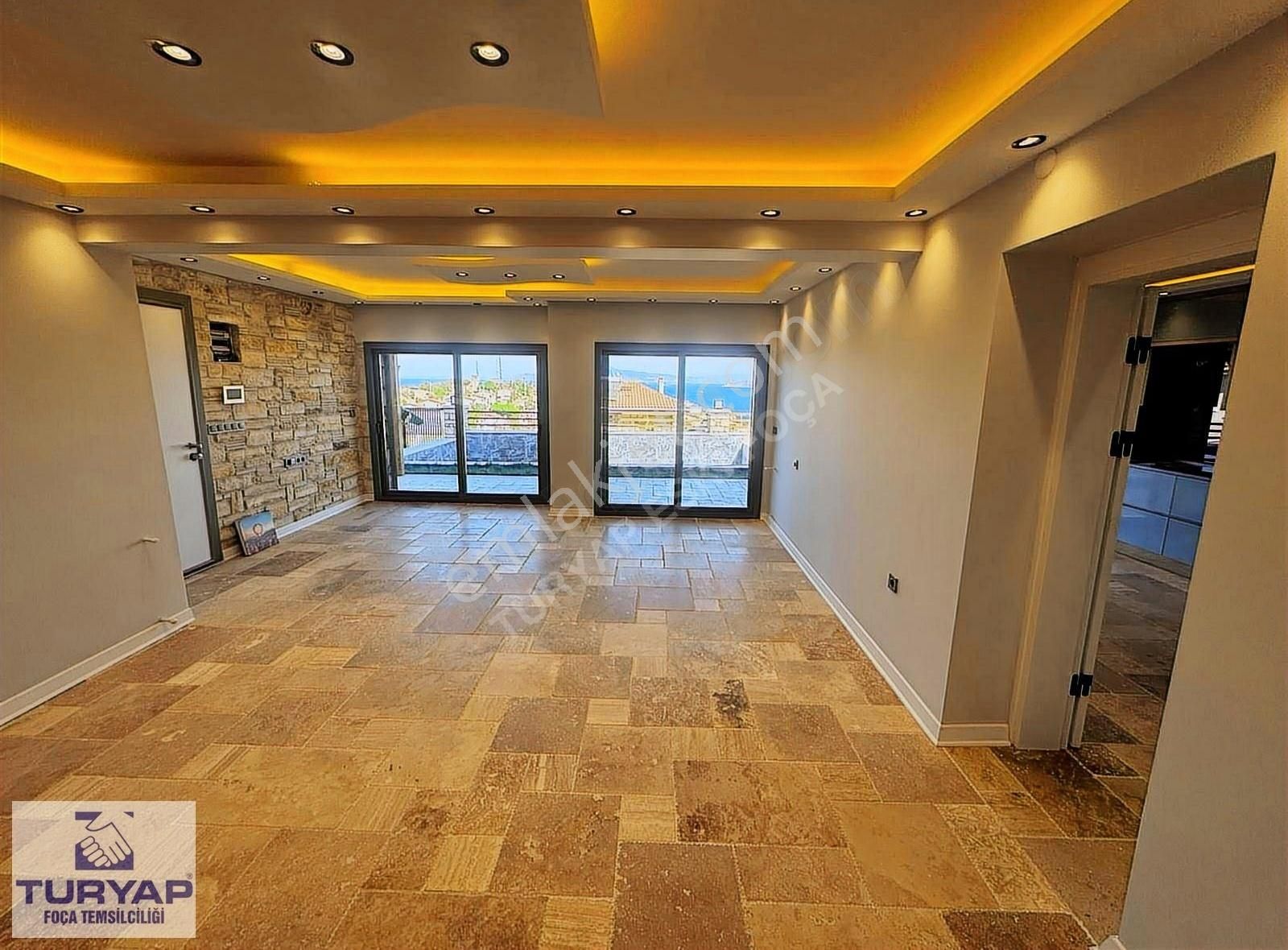 Turyap'tan Yenifoça Donatkent'te Satılık Lüks 5+1 Triplex Villa - Görsel 22