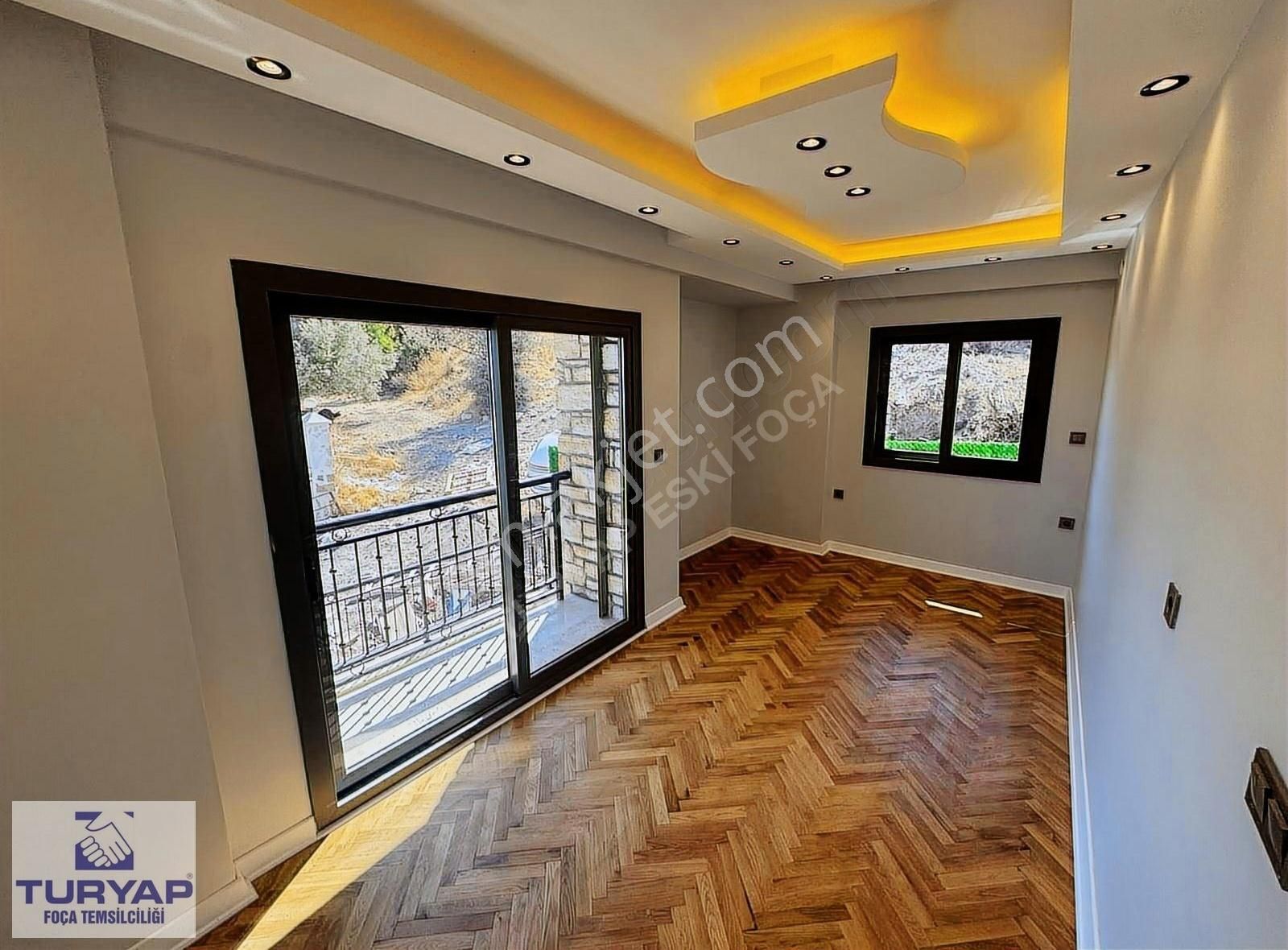 Turyap'tan Yenifoça Donatkent'te Satılık Lüks 5+1 Triplex Villa - Görsel 8