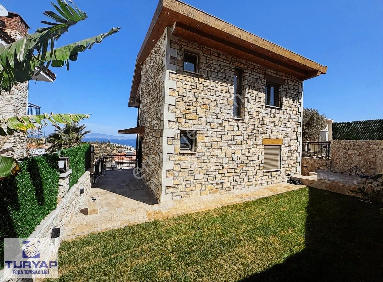 Turyap'tan Yenifoça Donatkent'te Satılık Lüks 5+1 Triplex Villa - Görsel 17