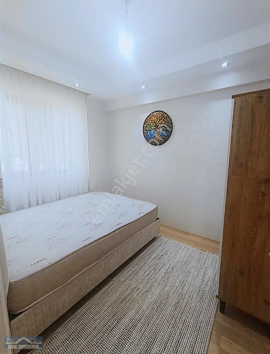 Zeytinköy Mah. Balkonlu Sıfır Eşyalı Geniş Oturumlu 1+1 Daire - Görsel 2