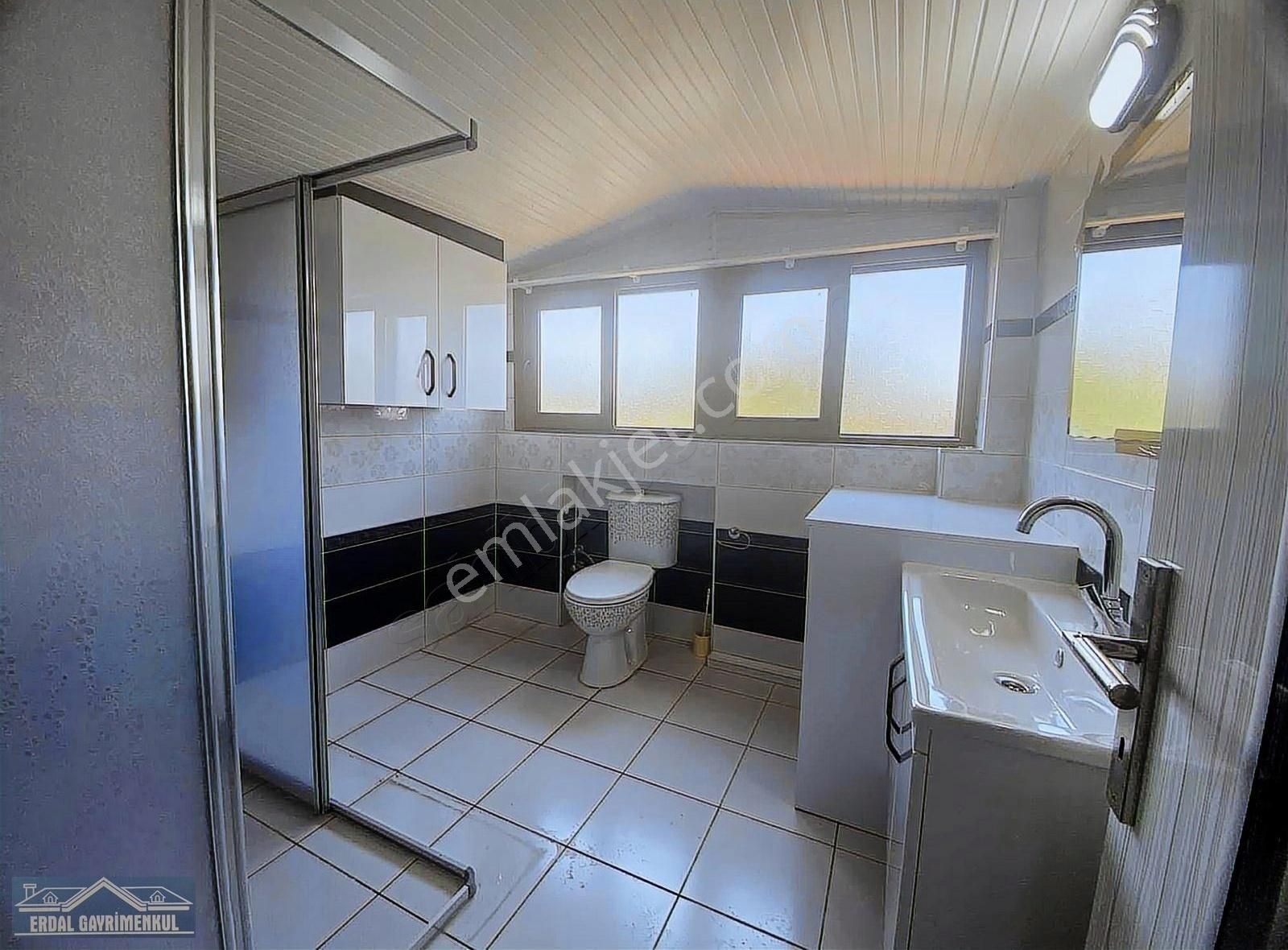 İçi Yenilenmiş Masrafsız 3+1 Daire - Görsel 17