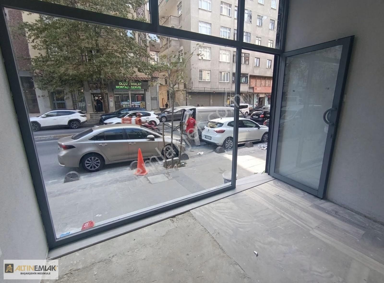 Bağcılar Asfalttında Üç Adet Kiralıkdükkan - Görsel 12