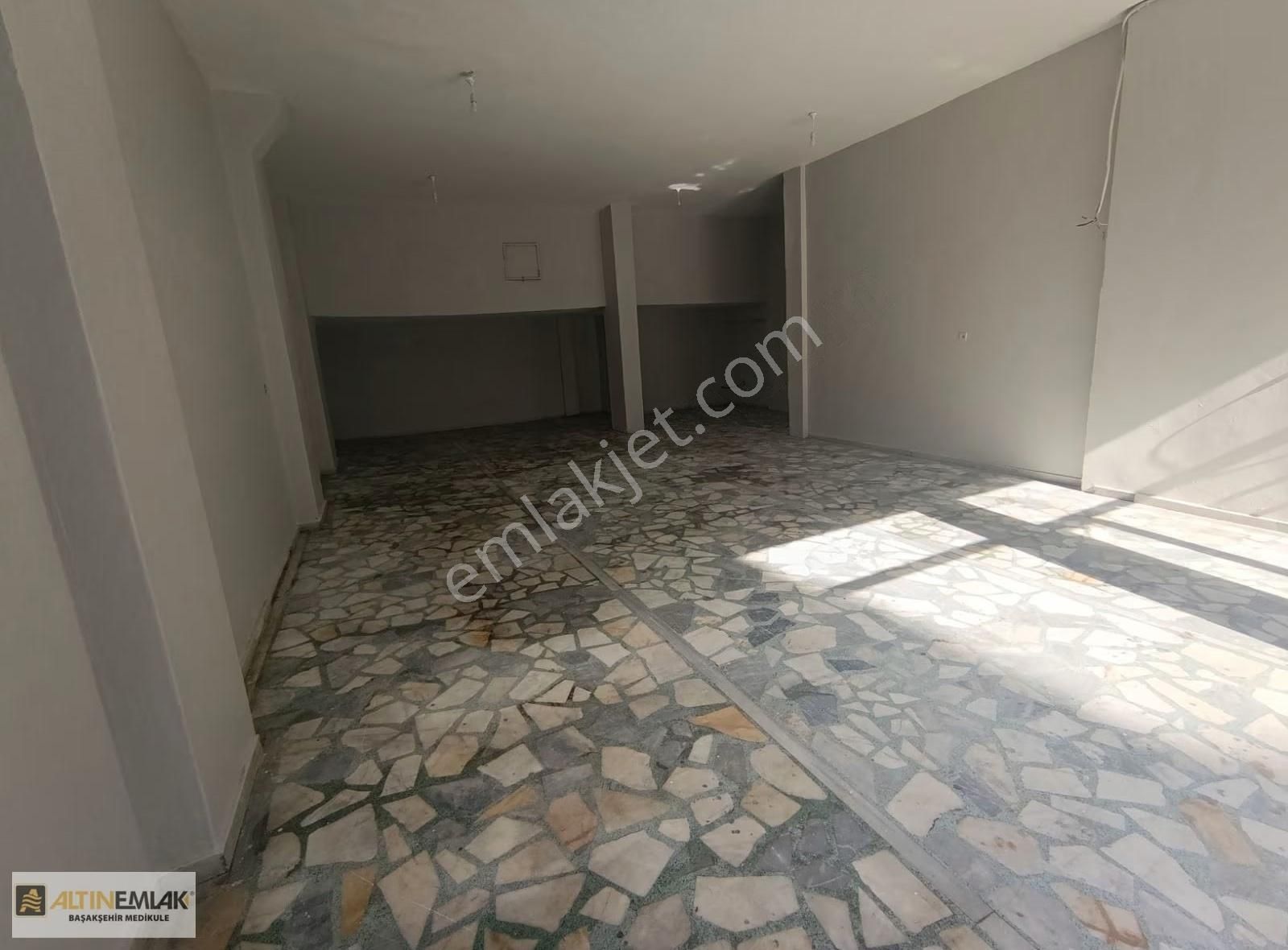 Bağcılar Asfalttında Üç Adet Kiralıkdükkan - Görsel 30